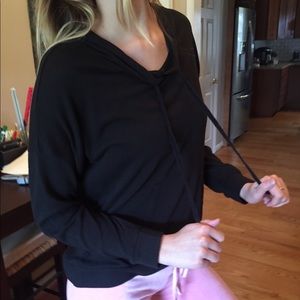 Simple Black Hoodie🖤